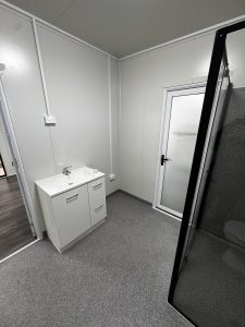 Delta Cabin bathroom 6